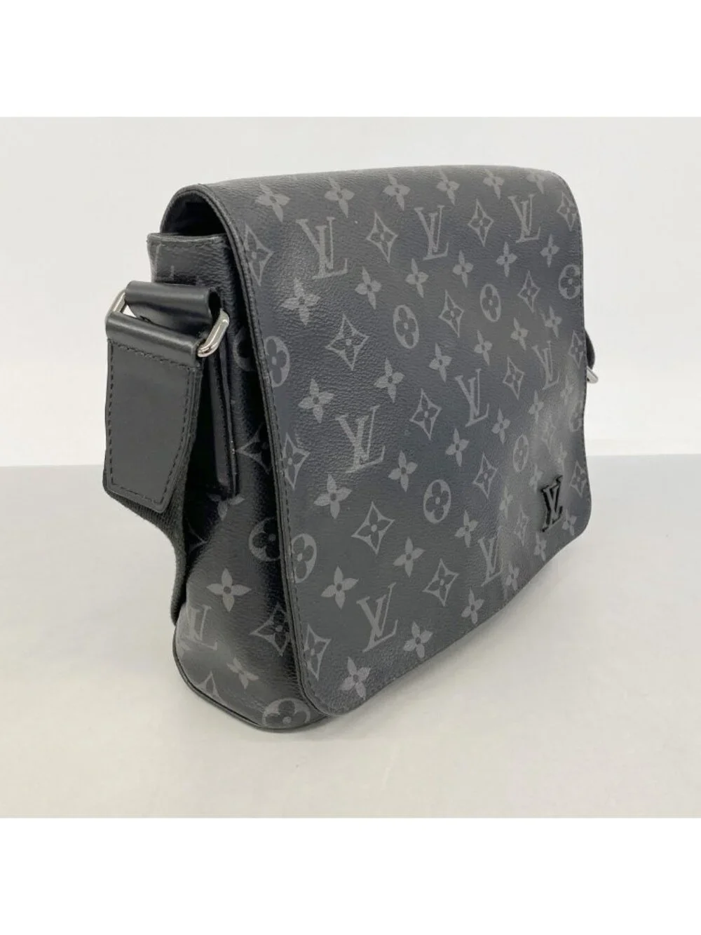 Louis Vuitton this authentic